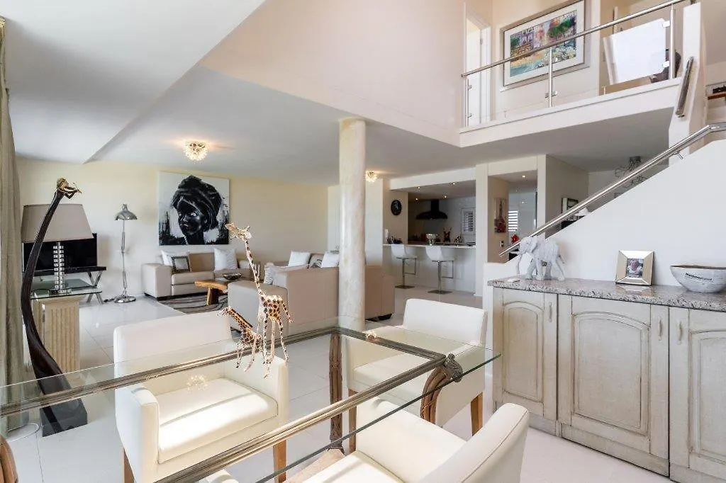 Dolphin Beach Penthouse Apartment Cape Town