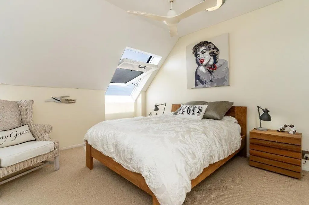 Dolphin Beach Penthouse 0*, Cape Town